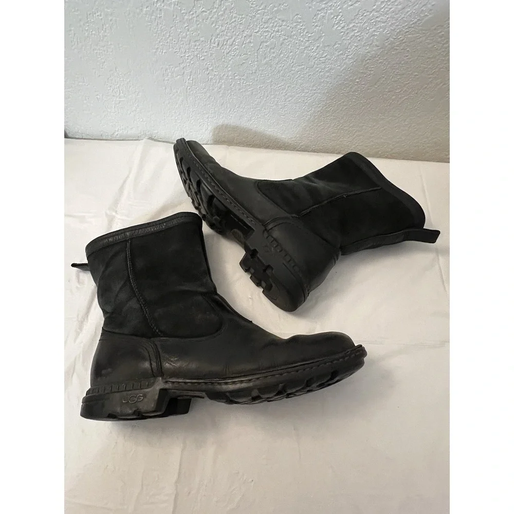 UGG Hartsville Boots Black Leather Suede Waterproof Sheepskin 5626 Mens‎ 11